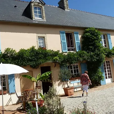 Les Volets Bleus 3* Saint-Martin-des-Entrées