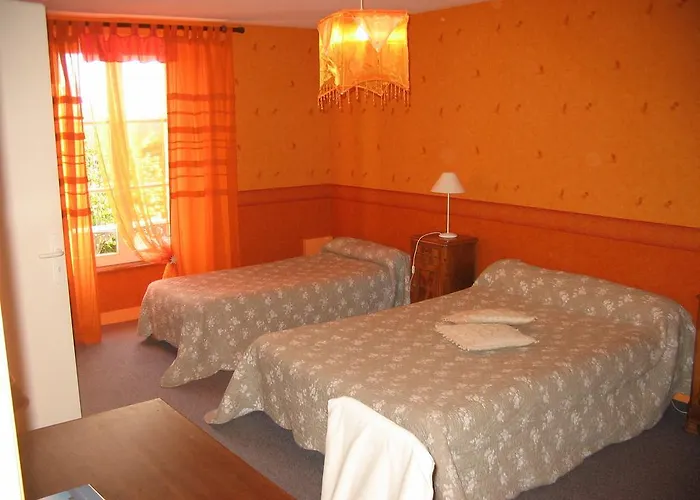 Bed & Breakfast Les Volets Bleus Saint-Martin-des-Entrées