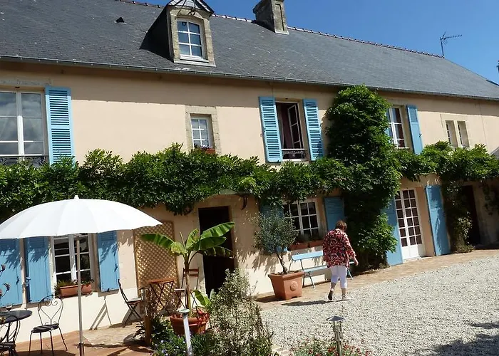 Les Volets Bleus 3* Saint-Martin-des-Entrees